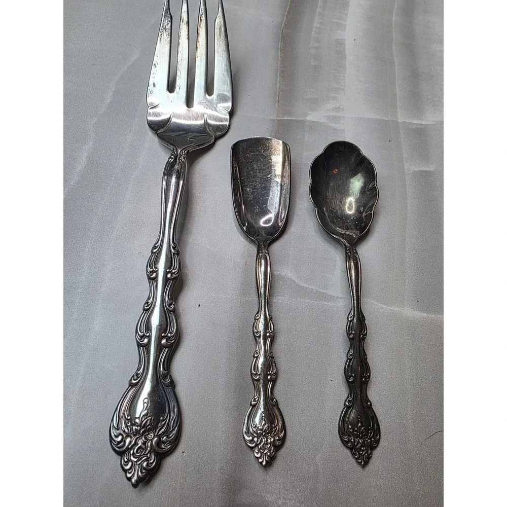 International Silverplate 3pc Serving Set Meat Fork Sugar Shell‎ Butter Knife A6